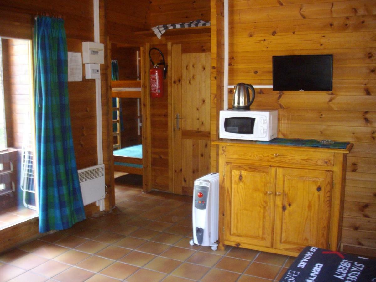 Les Chalets De Montorgueil Saurat Exterior photo
